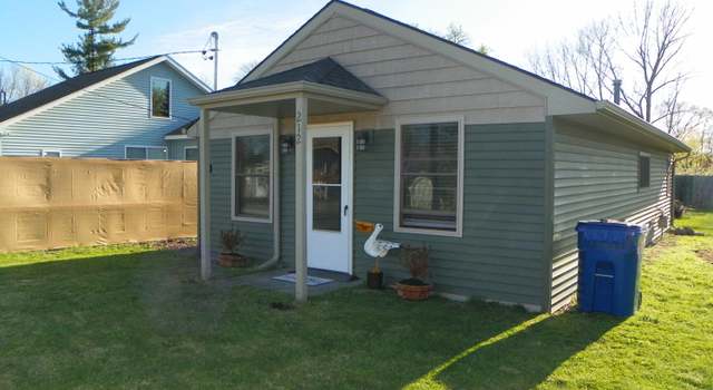 Photo of 212 Oliver Dr, Houghton Lake Heights, MI 48630