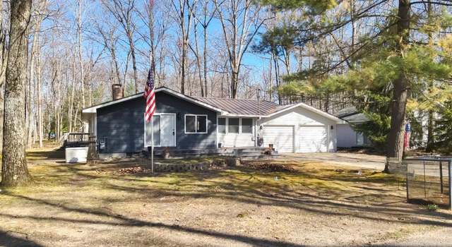 Photo of 234 Pocahontas Ave, Roscommon, MI 48653