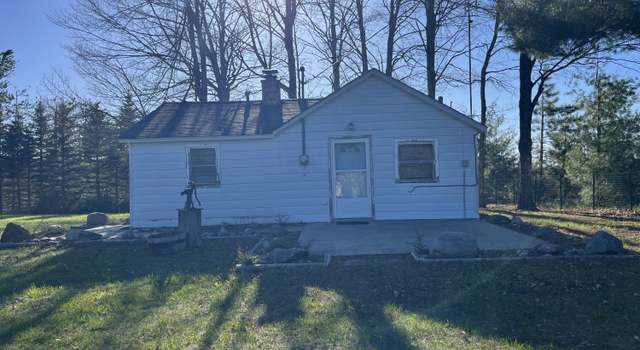 Photo of 2555 W Thumb Lake Rd, Vanderbilt, MI 49795