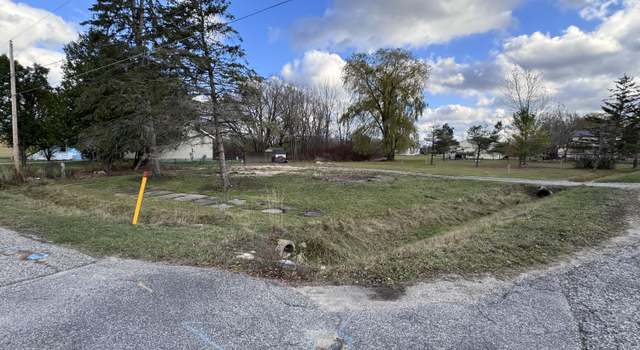 Photo of 302 George St, Cheboygan, MI 49721
