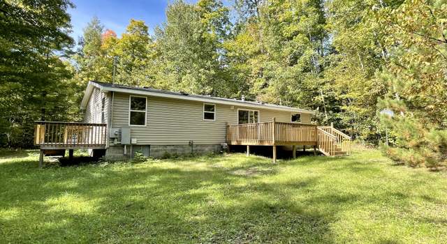 Photo of 14210 Cedarwood Dr, Cheboygan, MI 49721