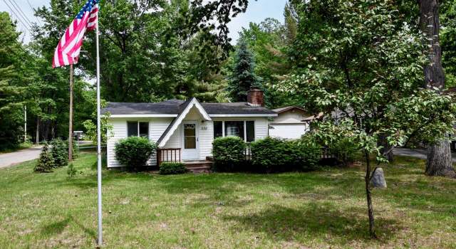 Photo of 638 Old Trail Dr, Houghton Lake, MI 48629