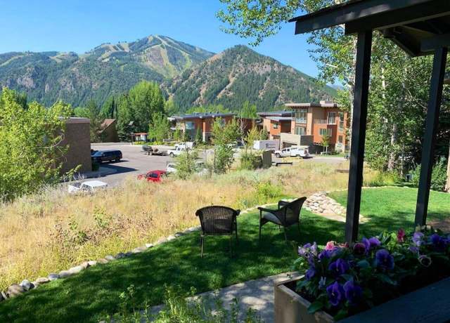 Property at 140 Valleywood Dr, Ketchum, ID 83340, 1 bed, 1 bath