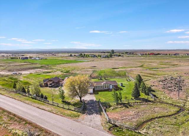 Property at 253 E 520 N, Shoshone, ID 83352, 3 beds, 2 baths