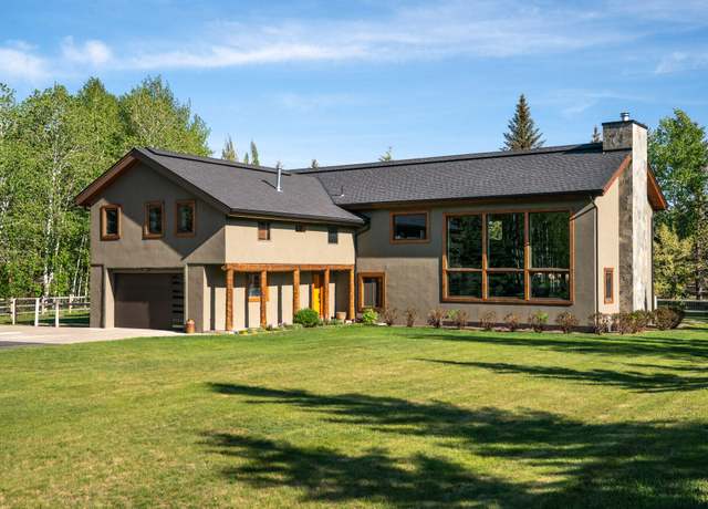 Property at 102 Larkspur Rd, Blaine County, ID 83333, 4 beds, 3 baths
