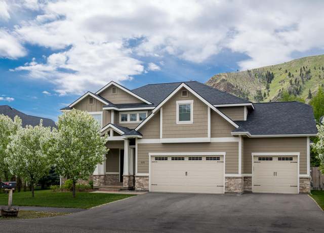Property at 432 W Winterberry Loop, Hailey, ID 83333, 4 beds, 4 baths