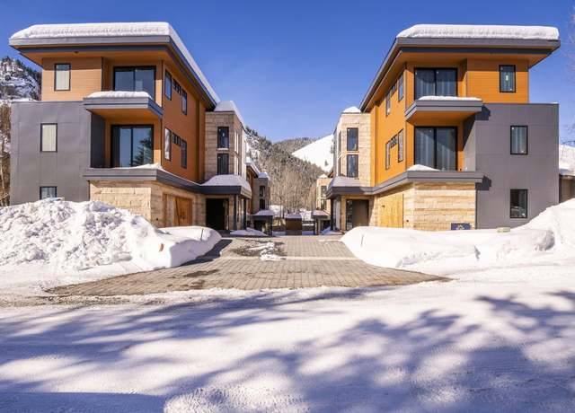 Property at 220 Bird Dr Unit D, Ketchum, ID 83340, 4 beds, 5 baths