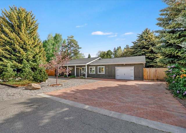 Property at 1310 Queen Of The Hills Dr Dr, Hailey, ID 83333, 3 beds, 2 baths