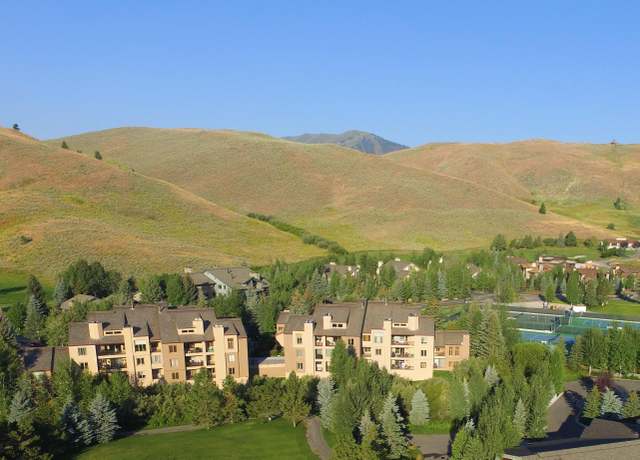 Property at 2815 Summit Dr #15, Sun Valley, ID 83353, 4 beds, 3 baths