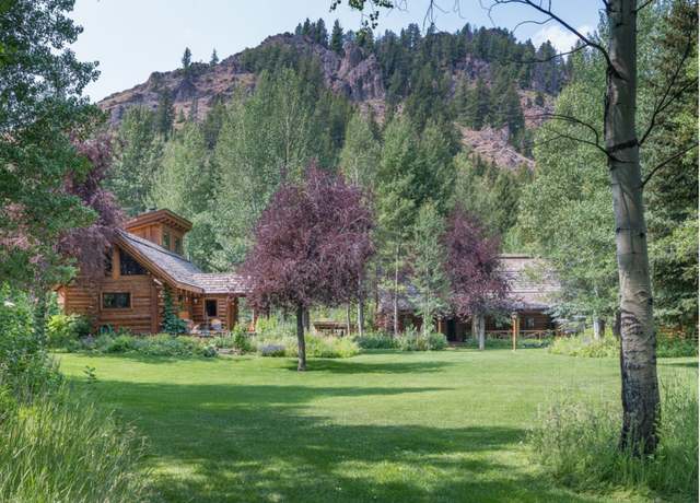 Property at 130 Black Bear Rd, Blaine County, ID 83340, 4 beds, 5 baths