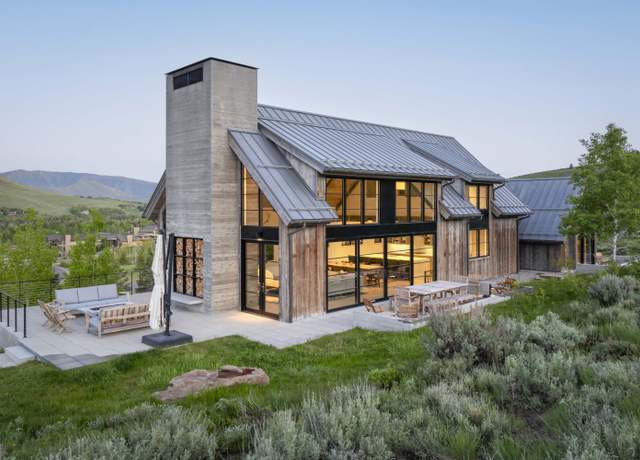 Property at 305 Diamond Back Rd, Sun Valley, ID 83353, 4 beds, 5 baths