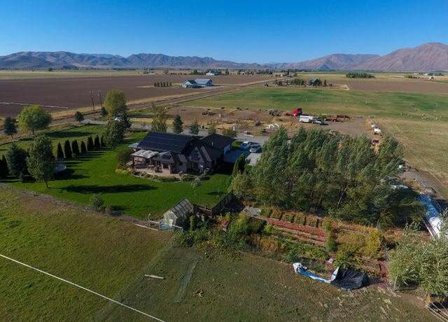 Property at 30 Schoessler Ln, Blaine County, ID 83313, 4 beds, 3 baths