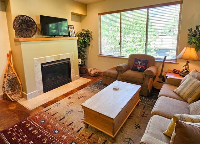 Property at 1908 Warm Springs Rd #24, Ketchum, ID 83340, 2 beds, 3 baths
