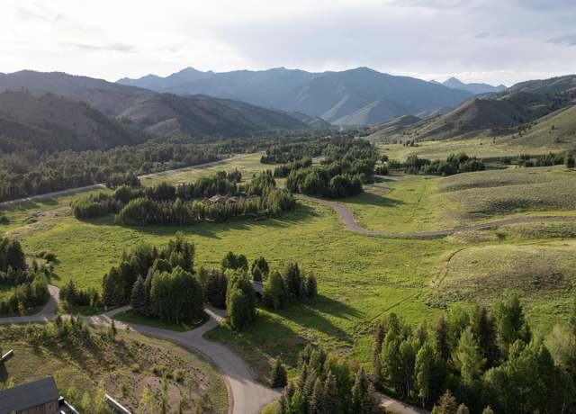 Property at 137 Stonegate Cir, Blaine County, ID 83340