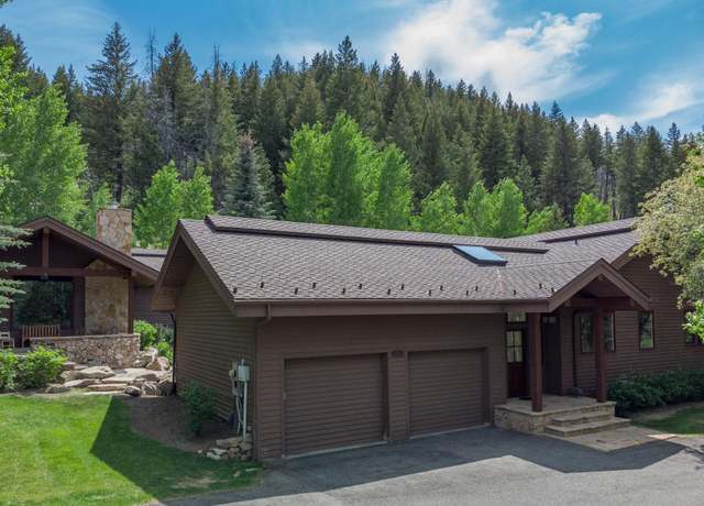 Property at 121 Greenhorn Loop, Blaine County, ID 83333, 3 beds, 4 baths