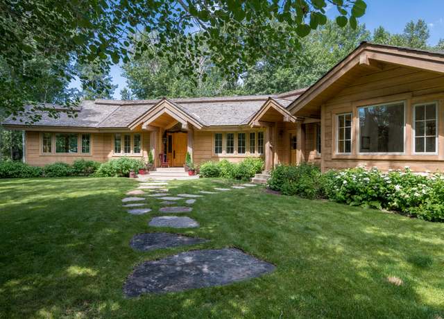 Property at 101 Willow Rd, Blaine County, ID 83353, 3 beds, 3 baths