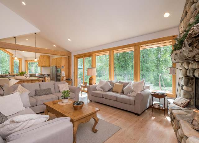 Property at 101 Willow Rd, Blaine County, ID 83353, 3 beds, 3 baths