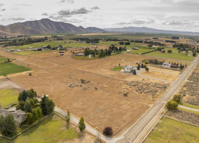 Property at 114 Quarter Horse Dr, Blaine County, ID 83313