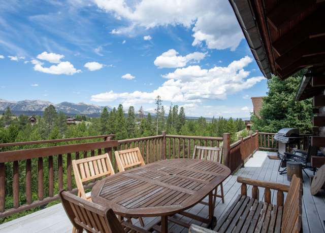 Property at 206 Skyline Dr, Blaine County, ID 83340, 3 beds, 3 baths