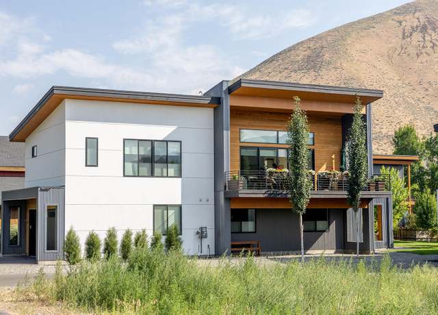 Property at 611 CD Olena Dr, Hailey, ID 83333, 3 beds, 3 baths
