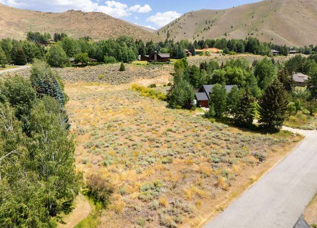 Property at 246 Mariposa Rd, Blaine County, ID 83333