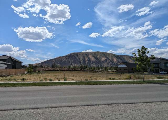 Property at 290 Sunbeam St, Hailey, ID 83333
