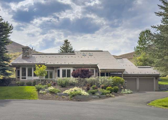 Property at 204 Meadowridge Rd, Sun Valley, ID 83353, 3 beds, 4 baths