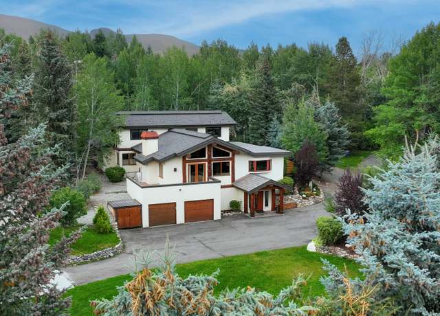 Property at 204 Jade St, Ketchum, ID 83340, 4 beds, 3 baths