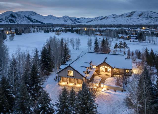 Property at 75 S Club View Dr, Blaine County, ID 83333, 4 beds, 5 baths