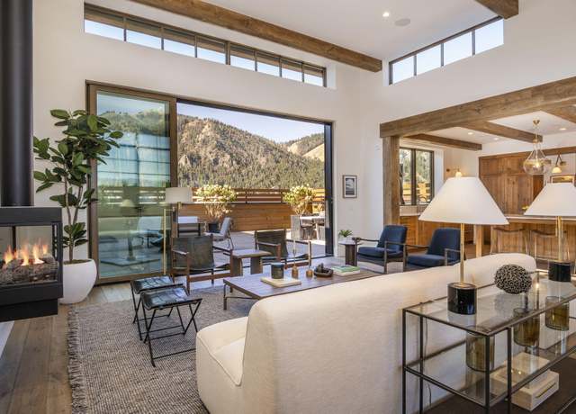 Property at 131 N Washington Ave #301, Ketchum, ID 83340, 4 beds, 5 baths