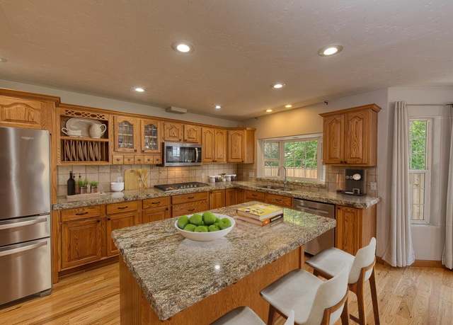 Property at 112 S 3rd St, Bellevue, ID 83313, 4 beds, 3 baths