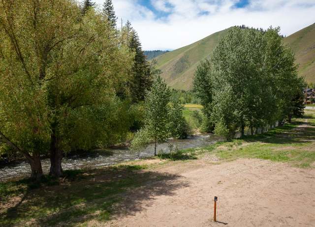 Property at 125 Mountain Crk Dr, Ketchum, ID 83340