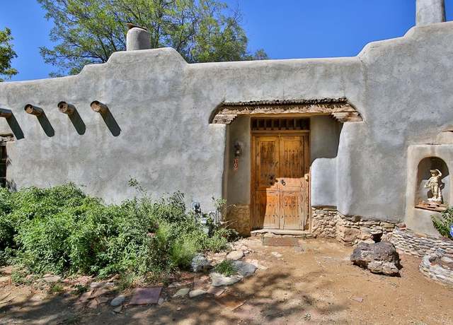 Property at 108 Dimas Ln, Taos, NM 87571, 2 beds, 1 bath