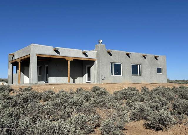 Property at 12 Eva Rd, Ranchos De Taos, NM 87557, 2 beds, 2 baths
