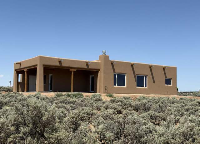 Property at 12 Eva Rd, Ranchos De Taos, NM 87557, 2 beds, 2 baths