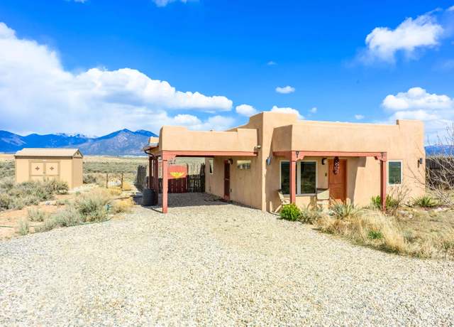 Property at 1 Avenida Dylan, El Prado, NM 87529, 2 beds, 2 baths