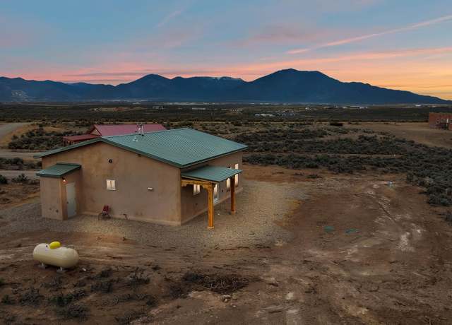 Property at 5 Taeo Loop, El Prado, NM 87529, 2 beds, 2 baths