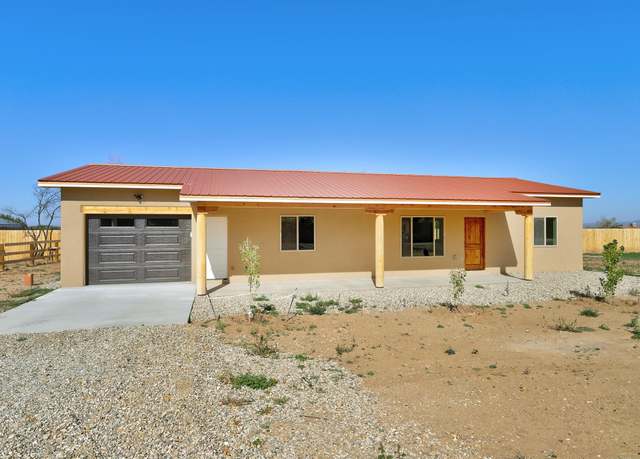 Property at 14 Straight Cat Trl, Ranchos De Taos, NM 87557, 3 beds, 2 baths
