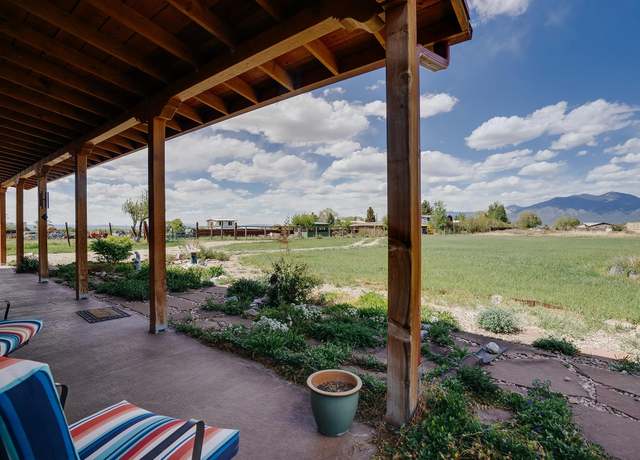 Property at 43 La Morada Rd, Ranchos De Taos, NM 87557, 2 beds, 1 bath