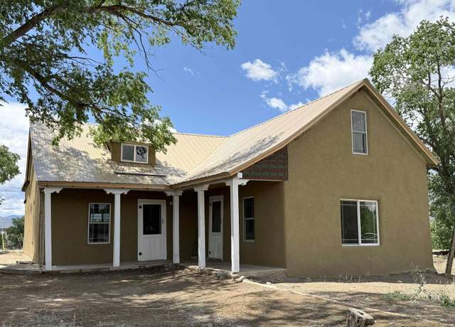 Property at 427 Herdner Rd, Taos, NM 87571, 2 beds, 1 bath