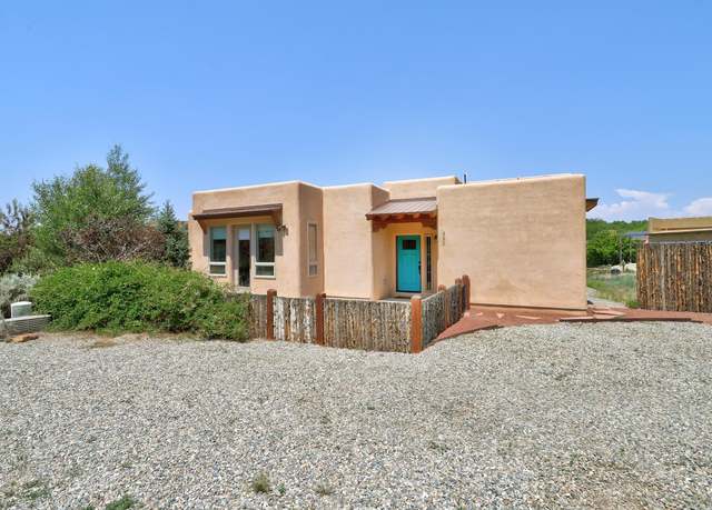 Property at 402 Valverde Commons Dr, Taos, NM 87571, 2 beds, 2 baths