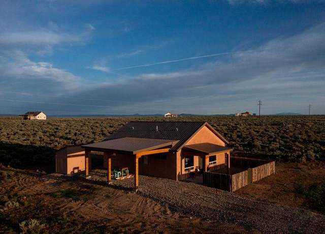 Property at 38 Camino Sabio, El Prado, NM 87529, 2 beds, 2 baths