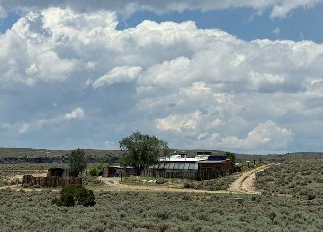 Property at 97 Calle Conejo, Arroyo Hondo, NM 87513, 2 beds, 1.5 baths