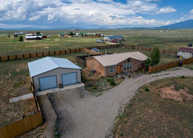 Property at 1 Calle Vista Sophia, El Prado, NM 87529, 3 beds, 2 baths
