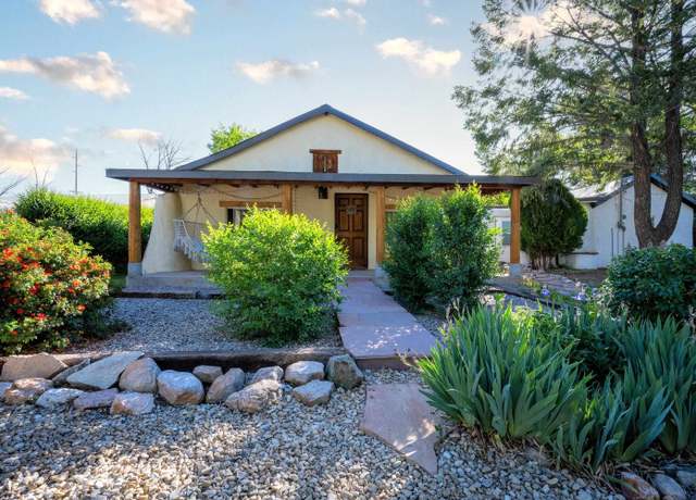 Property at 31 San Francisco St, Ranchos De Taos, NM 87557, 3 beds, 3 baths