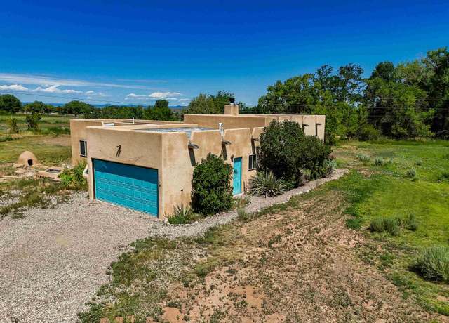 Property at 414 Chamisa Rd, Taos, NM 87571, 3 beds, 2 baths