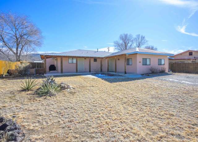 Property at 711 Cavalry Ct, Taos, NM 87564, 4 beds, 3 baths