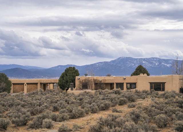 Property at 12 Villa Ventosa Rd, El Prado, NM 87529, 3 beds, 2 baths