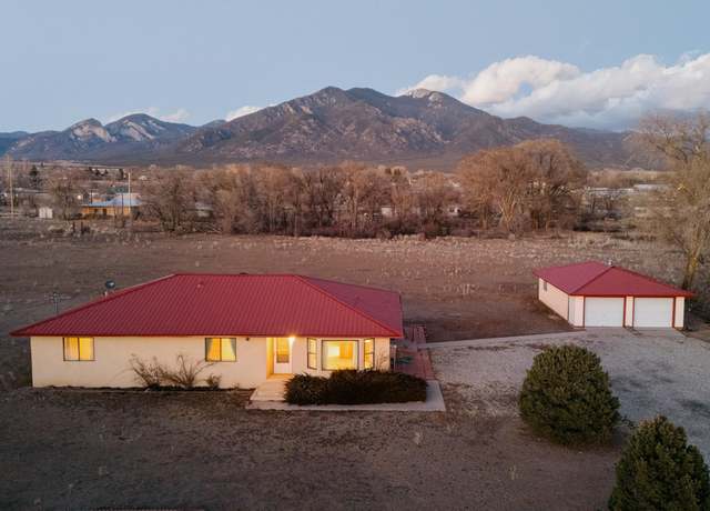 Property at 1033 Millicent Rogers Rd, El Prado, NM 87529, 3 beds, 2 baths
