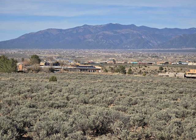 Property at 19 Vista Linda Rd, Ranchos De Taos, NM 87557